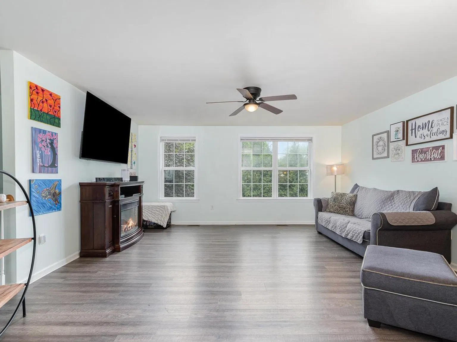 4 bed, 2089 sqft, $2,575 — Photo 4