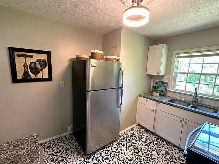 1900 Meadow Ln — Photo 14