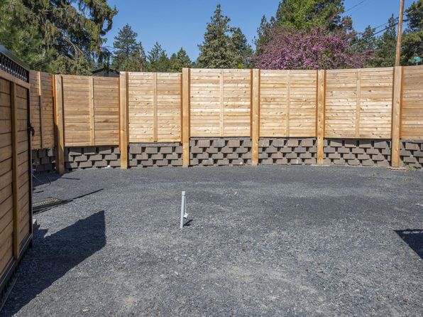 2244 2nd St, Bend, OR 97703