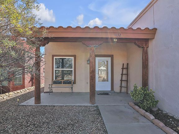 3rd image of 4432 Loma Clara Ct