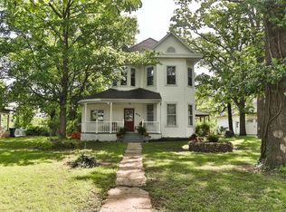 444 Vreeland Rd, Hillsboro, MO 63050