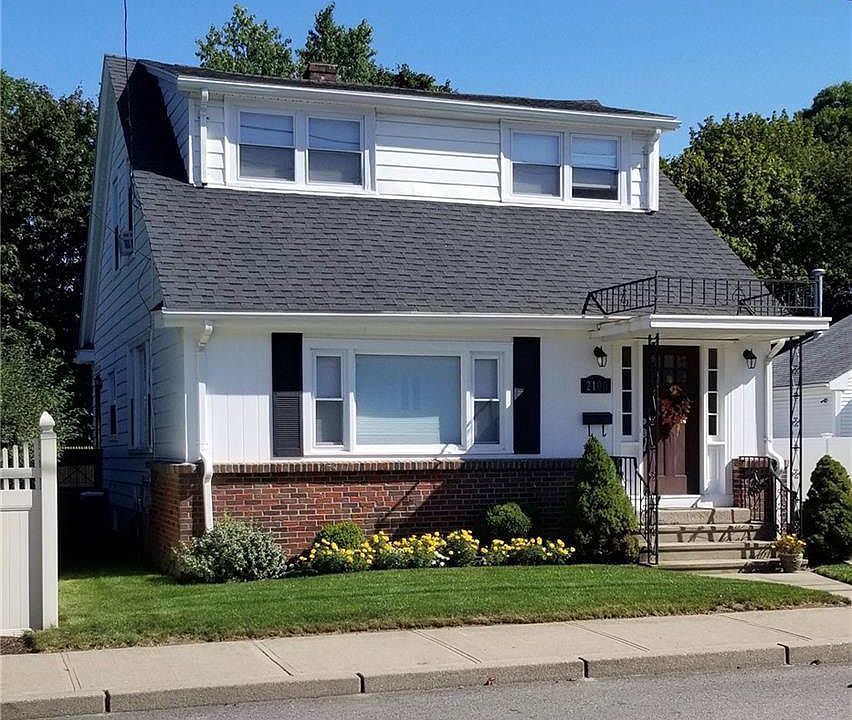 2100 Cranston St, Cranston, RI 02920 Zillow