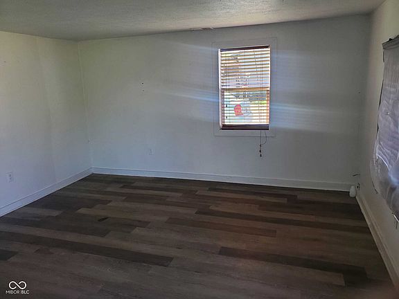 4th image of 2801 Brouse Ave