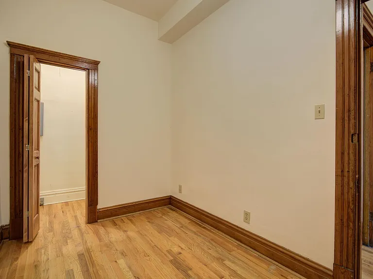 638 W Drummond Pl #1F — Photo 10