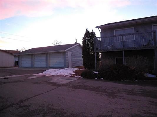 2nd image of 404 N Montana Ave