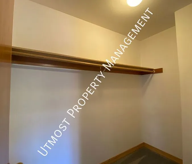 615 Main St #204 — Photo 8