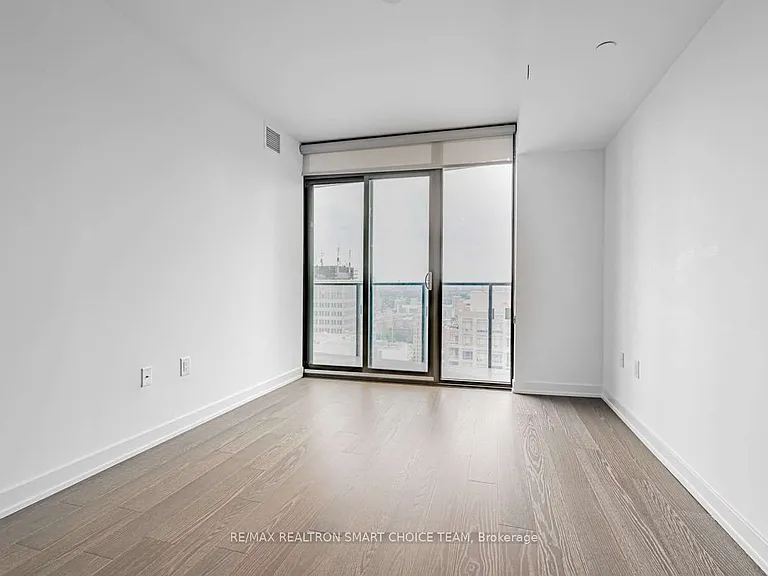 11 Wellesley St W #2506 — Photo 9