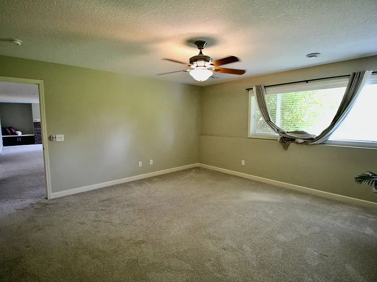 15672 Fairchild Way — Photo 37
