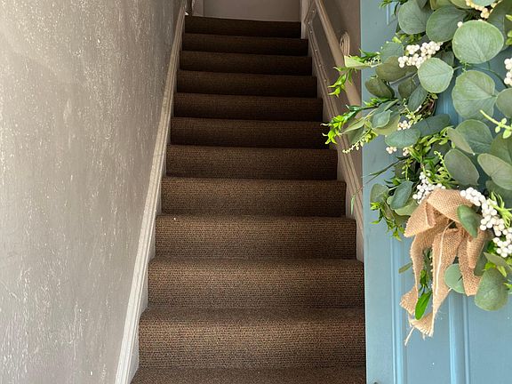 Inside entrance to apartment