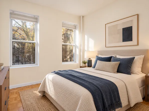 522 E 11th St #13, New York, NY 10009
