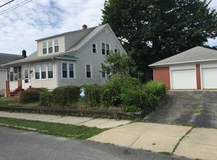 210 Flint Ave, Cranston, RI 02910