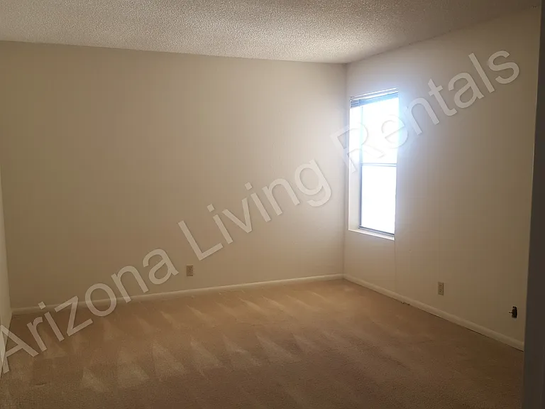 1720 Bahama Ave #B-6 — Photo 9