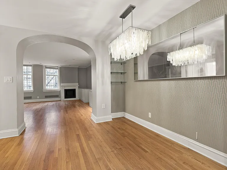 180 Commonwealth Ave #B — Photo 3