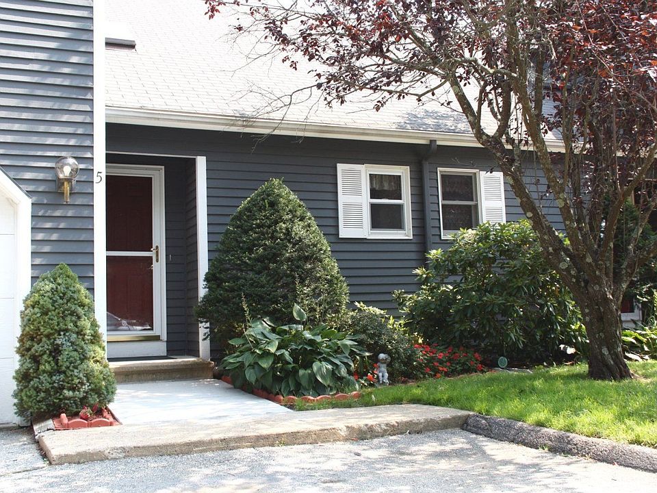 For Sale: 5 Vicki Lane, Colchester, CT 06415