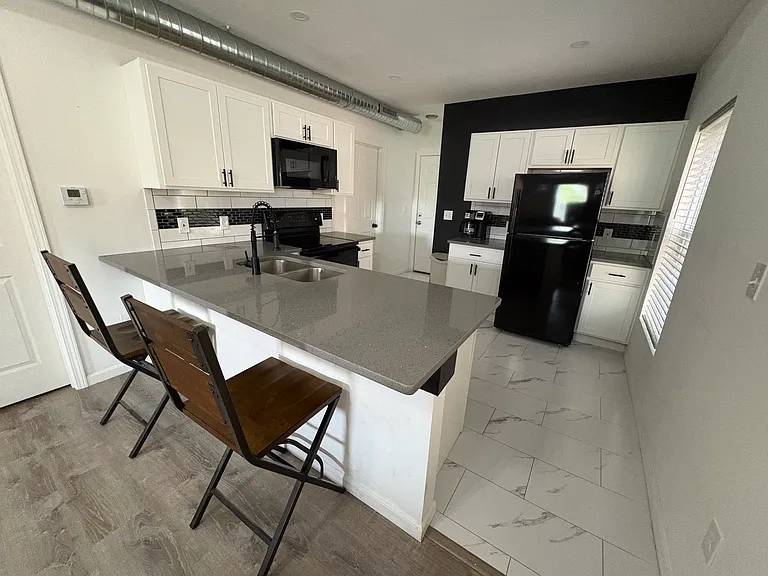24 Greig St #2 — Photo 1