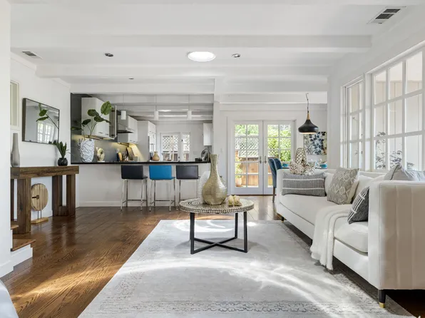 12 South Trl, Orinda, CA 94563