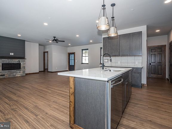 5th image of 510 Palmer Ln