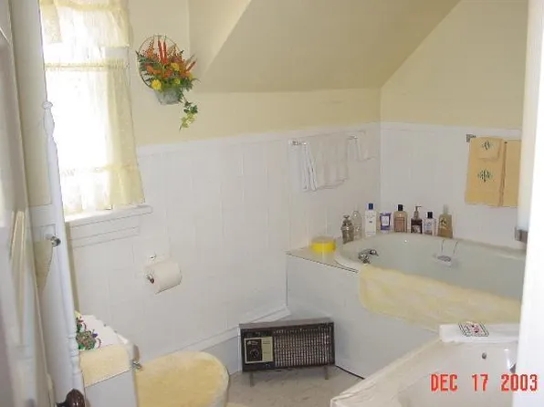 207 Almeron Ave, Drayton, ND 58225