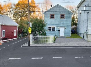 33 Fillmore St, Providence, RI 02908