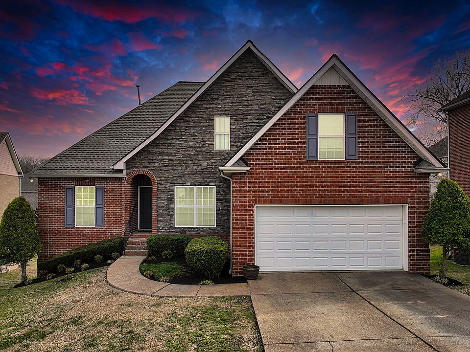 1st image of 4021 Fairway Cir