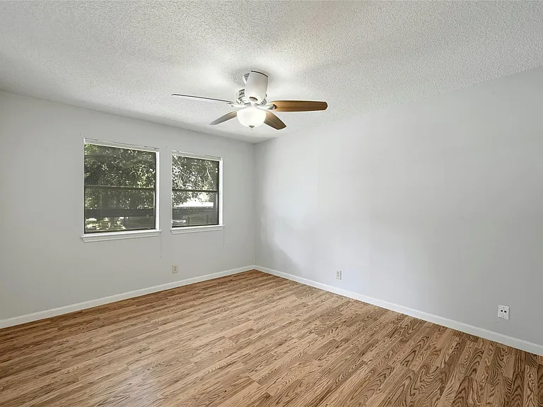 9226 Jollyville Rd #221 — Photo 18