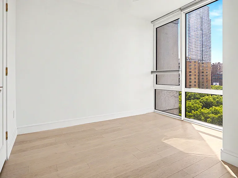 1399 Park Ave #10C — Photo 8