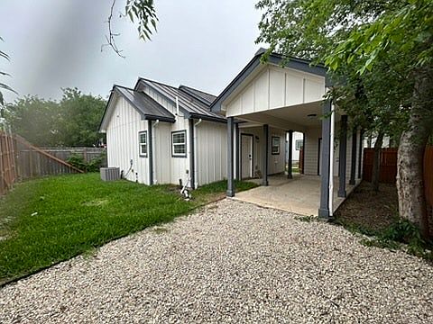 2nd image of 1406 Kentucky Ave