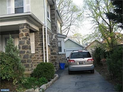3rd image of 3714 Rosemont Ave