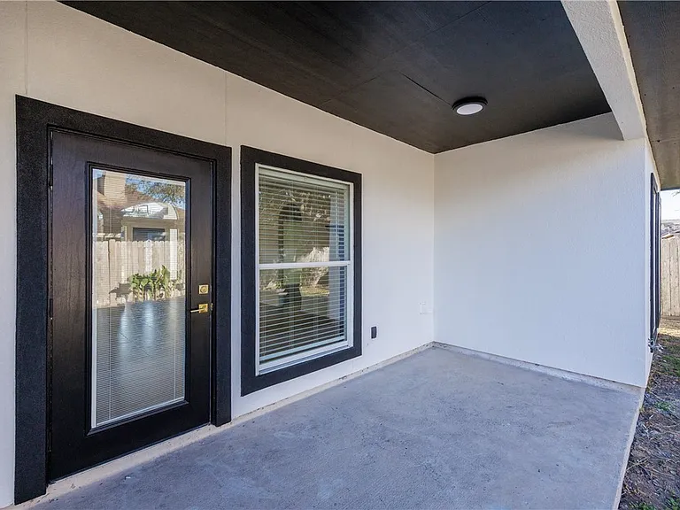 4025 Puget Sound Dr — Photo 33