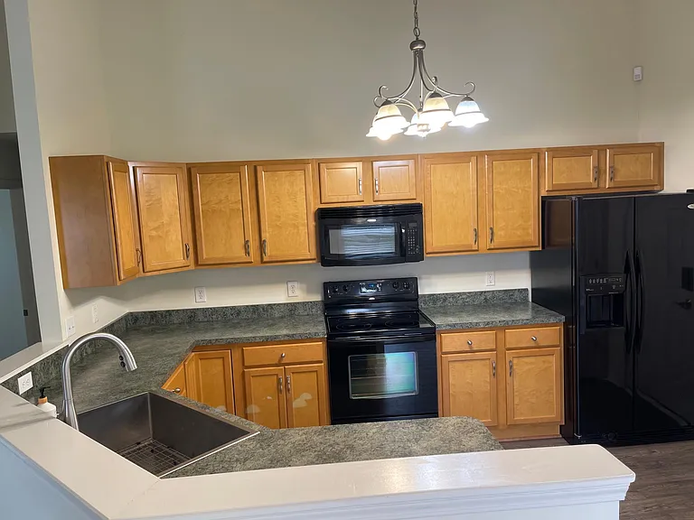 3524 Durham Ln — Photo 10