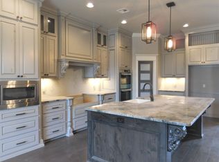 817 E Cordella Ter, Mustang, OK 73064
