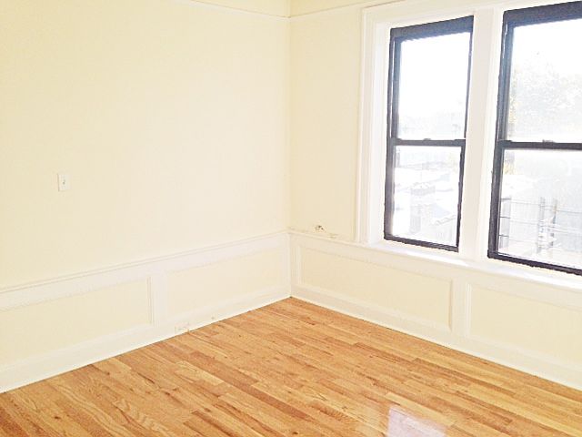 1st image of 284 E 31st St APT 2D