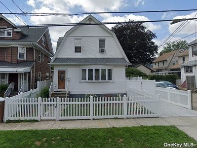 109-12 216th St, Jamaica, NY, 11429
