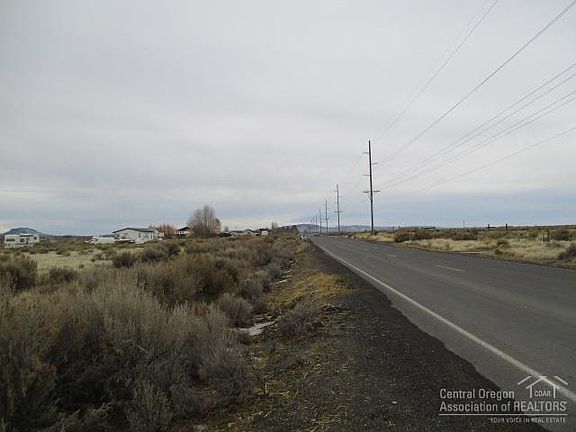 3rd image of 700 Christmas Valley Hwy