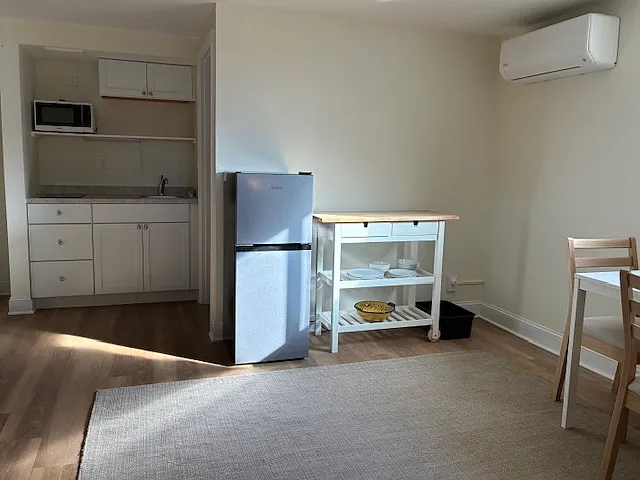 Building Photo - 121 Saint Margaret Dr #1
