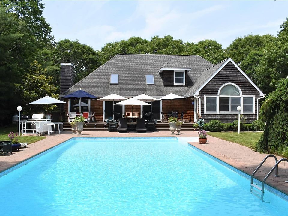 1st image of 6 Bennett Drive
