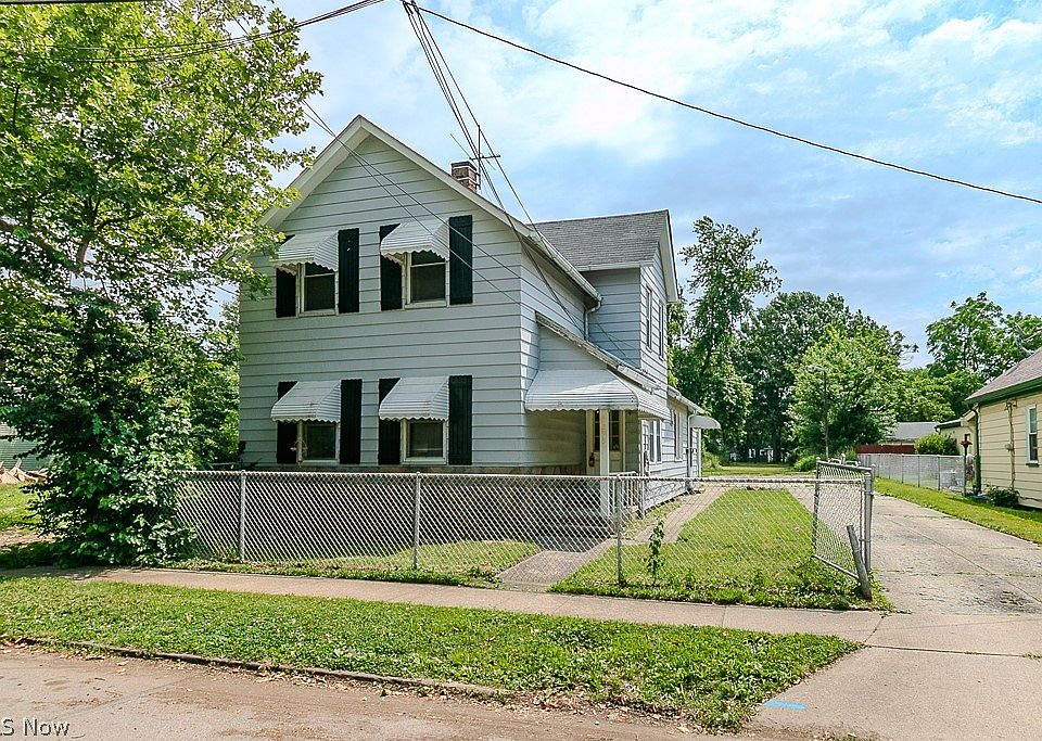 1st image of 3295 W 46th St