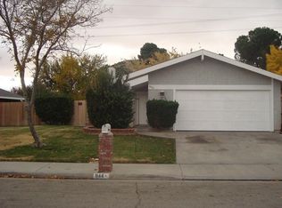 844 Lightcap St, Lancaster, CA 93535