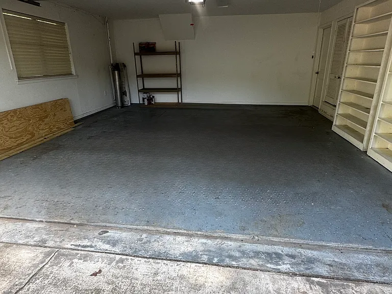 613 Overland Trl — Photo 32