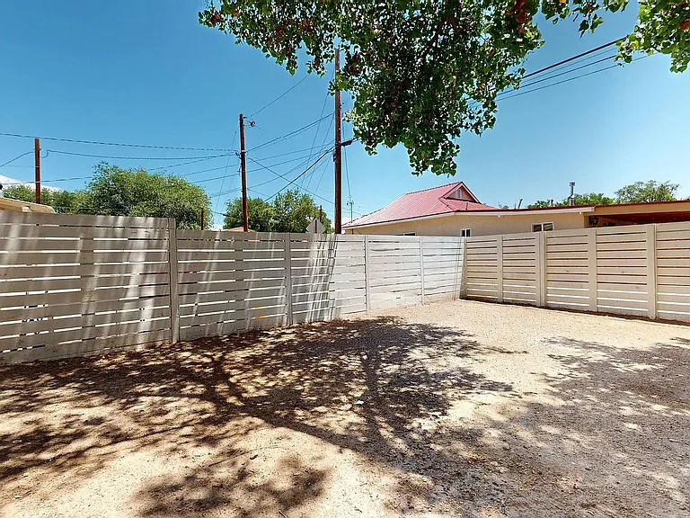 1207 Barelas St SW #CF — Photo 8