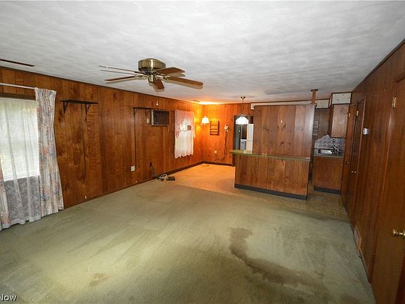 2nd image of 1489 Chapman Ave