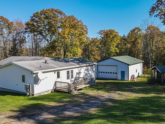 3rd image of 489 Root Beachy Rd