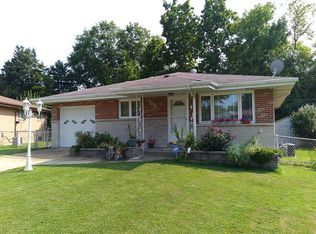 4104 Rain Ridge Dr, Saint Louis, MO 63125