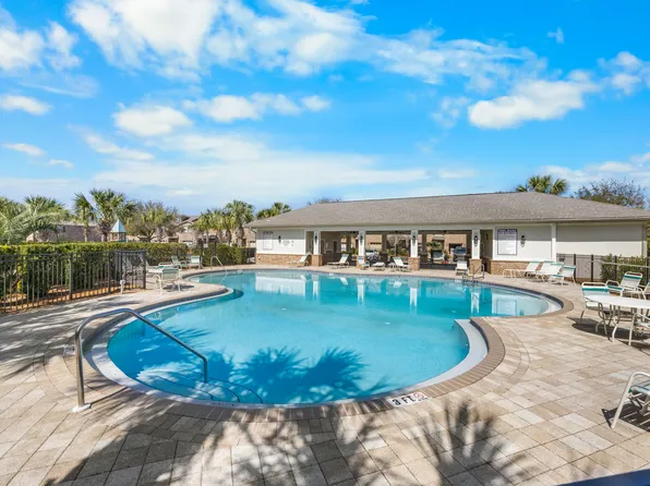 8808 Brown Pelican Cir, Navarre, FL 32566