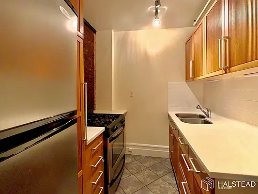 Rented by Brown Harris Stevens | media 29