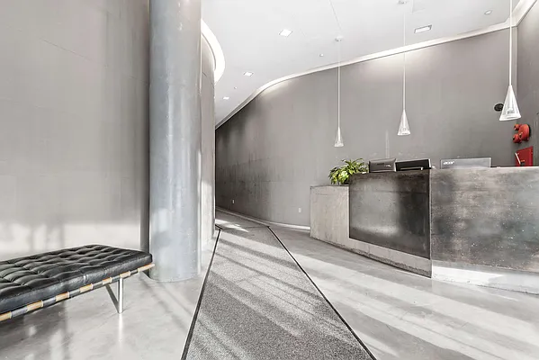 Rented by Compass | media 37