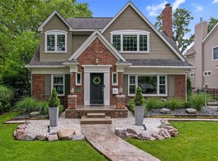 2120 Buckingham Ave, Birmingham, MI 48009