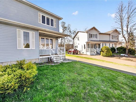 3rd image of 28 Brun Ct