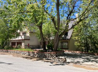 887 Talisman Ln, Lake Arrowhead, CA 92352