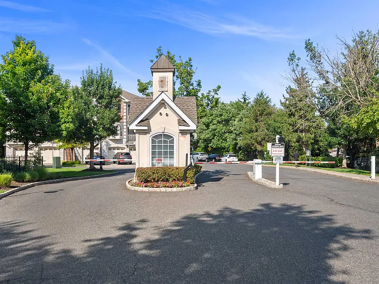 209 Blue Heron Dr — Photo 50
